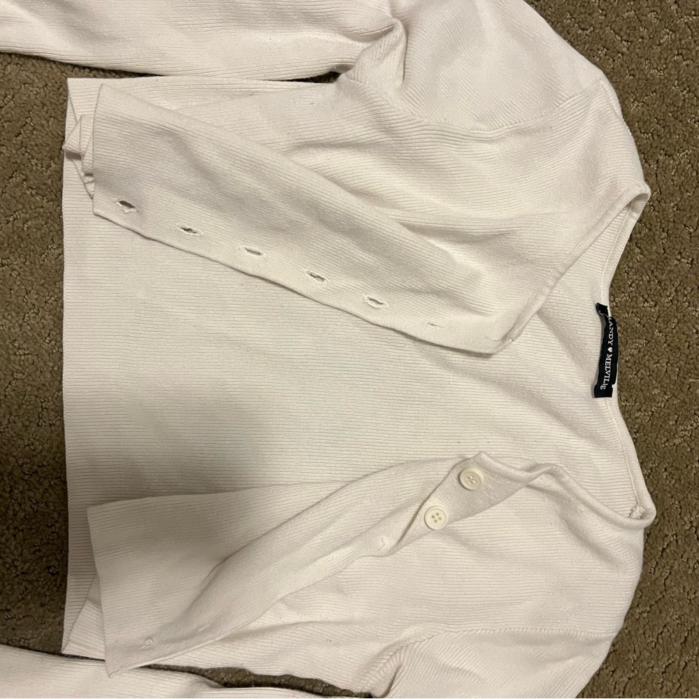 Brandy Melville cropped cardigan long sleeve crop top sweater